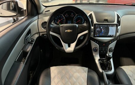 Chevrolet Cruze II, 2014 год, 829 500 рублей, 14 фотография