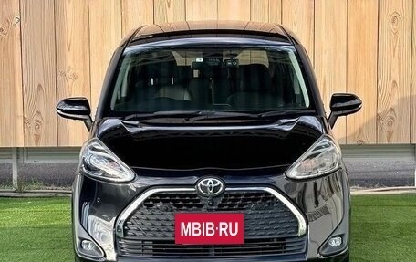 Toyota Sienta II, 2021 год, 1 380 000 рублей, 2 фотография