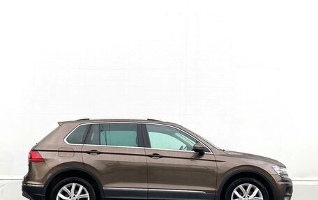 Volkswagen Tiguan II, 2018 год, 2 627 800 рублей, 14 фотография