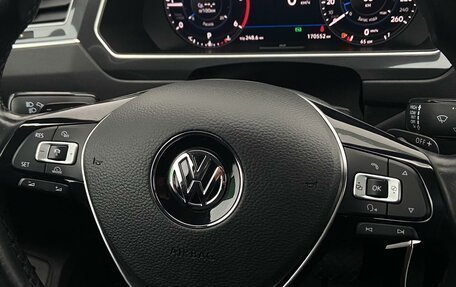 Volkswagen Tiguan II, 2018 год, 2 627 800 рублей, 22 фотография