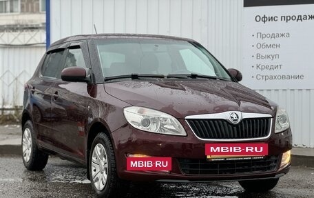 Skoda Fabia II, 2013 год, 800 000 рублей, 3 фотография