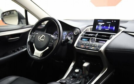 Lexus NX I, 2017 год, 2 890 000 рублей, 14 фотография