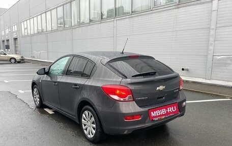 Chevrolet Cruze II, 2013 год, 900 000 рублей, 6 фотография