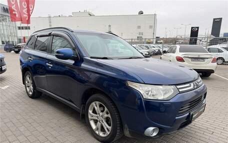 Mitsubishi Outlander III рестайлинг 3, 2013 год, 1 270 000 рублей, 3 фотография