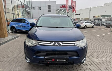 Mitsubishi Outlander III рестайлинг 3, 2013 год, 1 270 000 рублей, 2 фотография