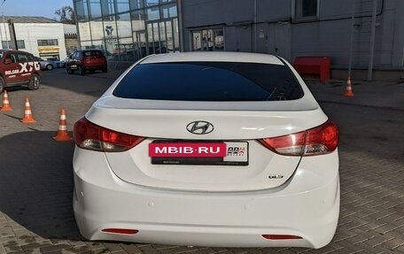 Hyundai Elantra V, 2013 год, 1 200 000 рублей, 6 фотография