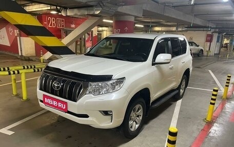 Toyota Land Cruiser Prado 150 рестайлинг 2, 2020 год, 5 500 000 рублей, 3 фотография