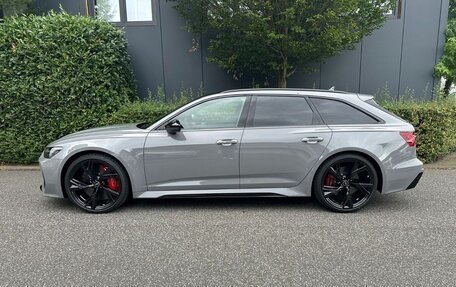 Audi RS 6, 2024 год, 17 600 000 рублей, 7 фотография