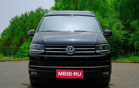 Volkswagen Caravelle T6 рестайлинг, 2020 год, 4 280 000 рублей, 2 фотография