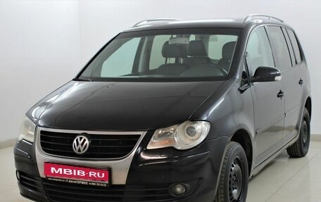 Volkswagen Touran III, 2007 год, 725 000 рублей, 1 фотография