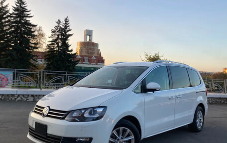 Volkswagen Sharan II, 2014 год, 1 210 000 рублей, 5 фотография