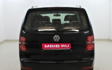 Volkswagen Touran III, 2007 год, 725 000 рублей, 3 фотография