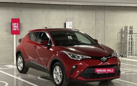 Toyota C-HR I рестайлинг, 2022 год, 3 150 000 рублей, 5 фотография