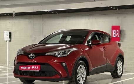 Toyota C-HR I рестайлинг, 2022 год, 3 150 000 рублей, 2 фотография