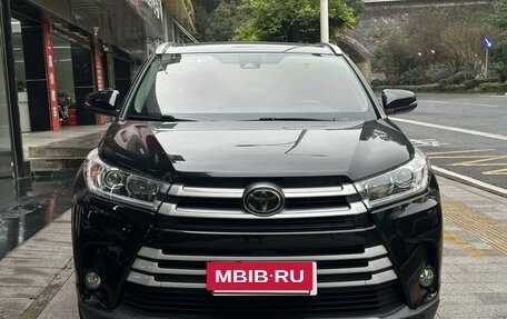 Toyota Highlander, 2021 год, 577 000 рублей, 2 фотография