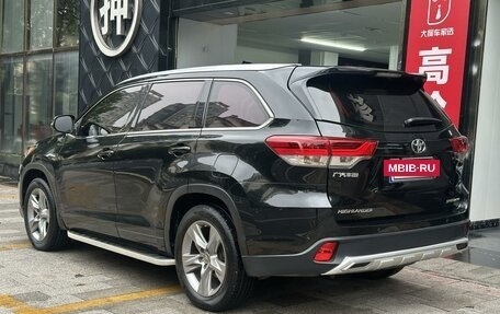 Toyota Highlander, 2021 год, 577 000 рублей, 5 фотография