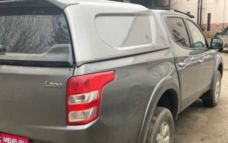 Mitsubishi L200 IV рестайлинг, 2015 год, 1 500 000 рублей, 4 фотография