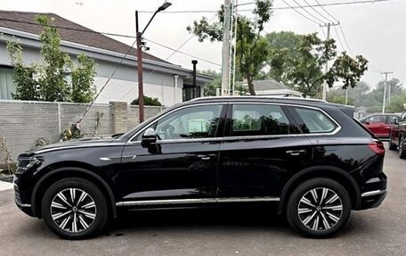 Volkswagen Touareg III, 2021 год, 5 600 000 рублей, 6 фотография