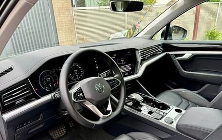 Volkswagen Touareg III, 2021 год, 5 600 000 рублей, 7 фотография