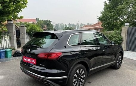 Volkswagen Touareg III, 2021 год, 5 600 000 рублей, 3 фотография