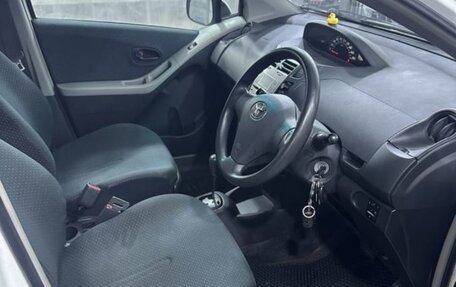 Toyota Vitz, 2005 год, 550 000 рублей, 5 фотография