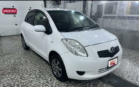 Toyota Vitz, 2005 год, 550 000 рублей, 2 фотография