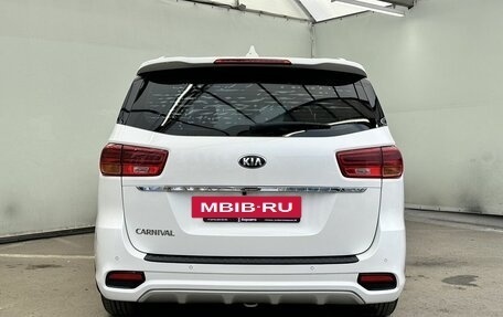 KIA Carnival III, 2018 год, 2 930 000 рублей, 6 фотография