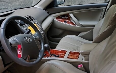 Toyota Camry, 2011 год, 950 000 рублей, 11 фотография