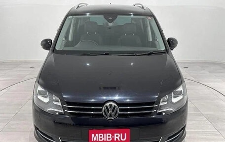 Volkswagen Sharan II, 2016 год, 1 300 000 рублей, 2 фотография