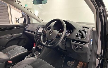 Volkswagen Sharan II, 2016 год, 1 300 000 рублей, 12 фотография