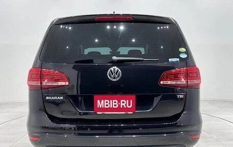 Volkswagen Sharan II, 2016 год, 1 300 000 рублей, 7 фотография