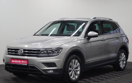 Volkswagen Tiguan II, 2017 год, 2 089 000 рублей, 1 фотография