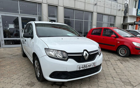 Renault Logan II, 2018 год, 750 000 рублей, 3 фотография