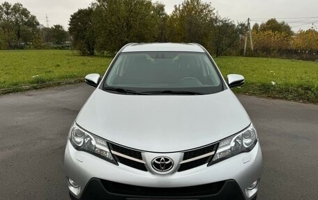 Toyota RAV4, 2013 год, 1 850 000 рублей, 2 фотография