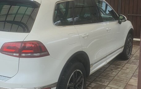 Volkswagen Touareg III, 2016 год, 3 780 000 рублей, 3 фотография