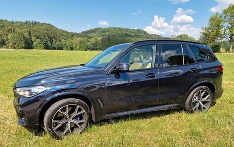 BMW X5, 2022 год, 7 820 000 рублей, 2 фотография