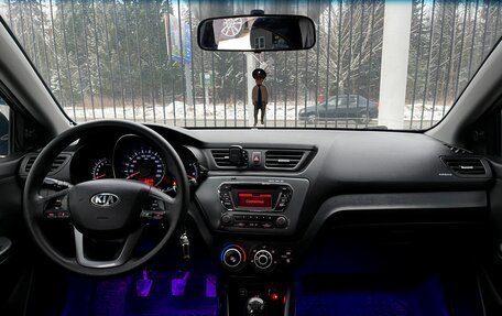 KIA Rio III рестайлинг, 2013 год, 999 000 рублей, 10 фотография