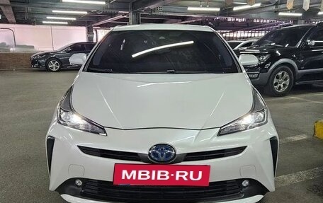 Toyota Prius IV XW50, 2021 год, 2 520 500 рублей, 4 фотография