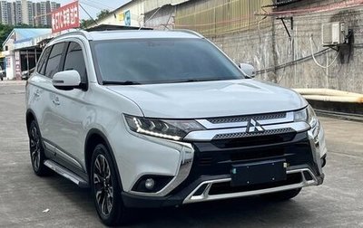 Mitsubishi Outlander III рестайлинг 3, 2021 год, 2 320 800 рублей, 1 фотография