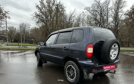 Chevrolet Niva I рестайлинг, 2004 год, 245 000 рублей, 2 фотография