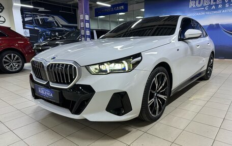 BMW 5 серия, 2023 год, 9 749 000 рублей, 15 фотография