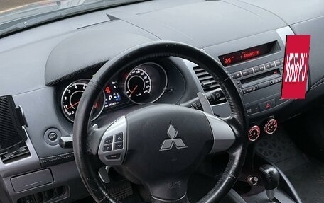 Mitsubishi Outlander III рестайлинг 3, 2011 год, 1 500 000 рублей, 12 фотография