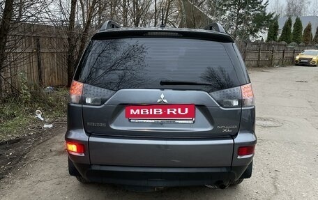 Mitsubishi Outlander III рестайлинг 3, 2011 год, 1 500 000 рублей, 7 фотография