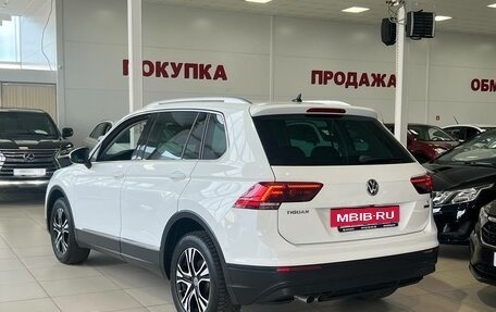 Volkswagen Tiguan II, 2017 год, 2 620 000 рублей, 3 фотография