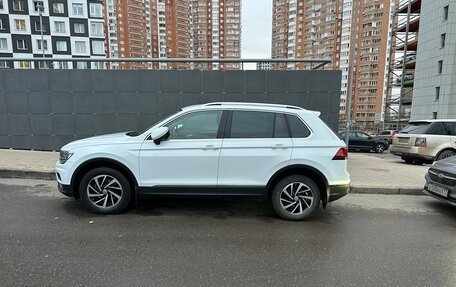 Volkswagen Tiguan II, 2018 год, 2 570 000 рублей, 6 фотография