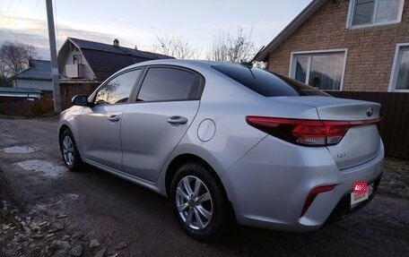 KIA Rio IV, 2019 год, 1 350 000 рублей, 3 фотография