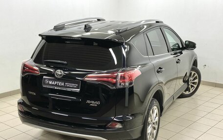 Toyota RAV4, 2017 год, 2 990 000 рублей, 9 фотография