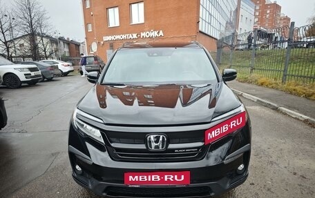 Honda Pilot III рестайлинг, 2020 год, 4 900 000 рублей, 6 фотография