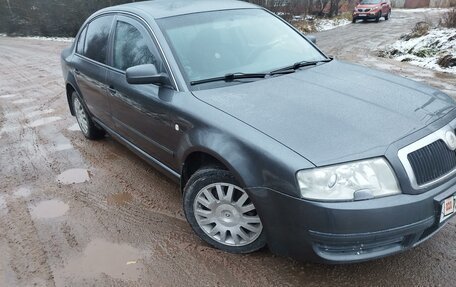 Skoda Superb III рестайлинг, 2005 год, 585 000 рублей, 2 фотография