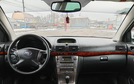 Toyota Avensis III рестайлинг, 2004 год, 475 000 рублей, 13 фотография